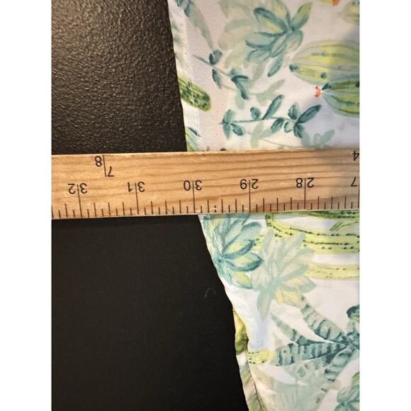 Torrid Plus Size 4X Women Abbey Georgette Button Back Blouse Cactus Print 48-29 - Picture 7 of 10